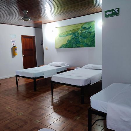 Leticias Guest House מראה חיצוני תמונה