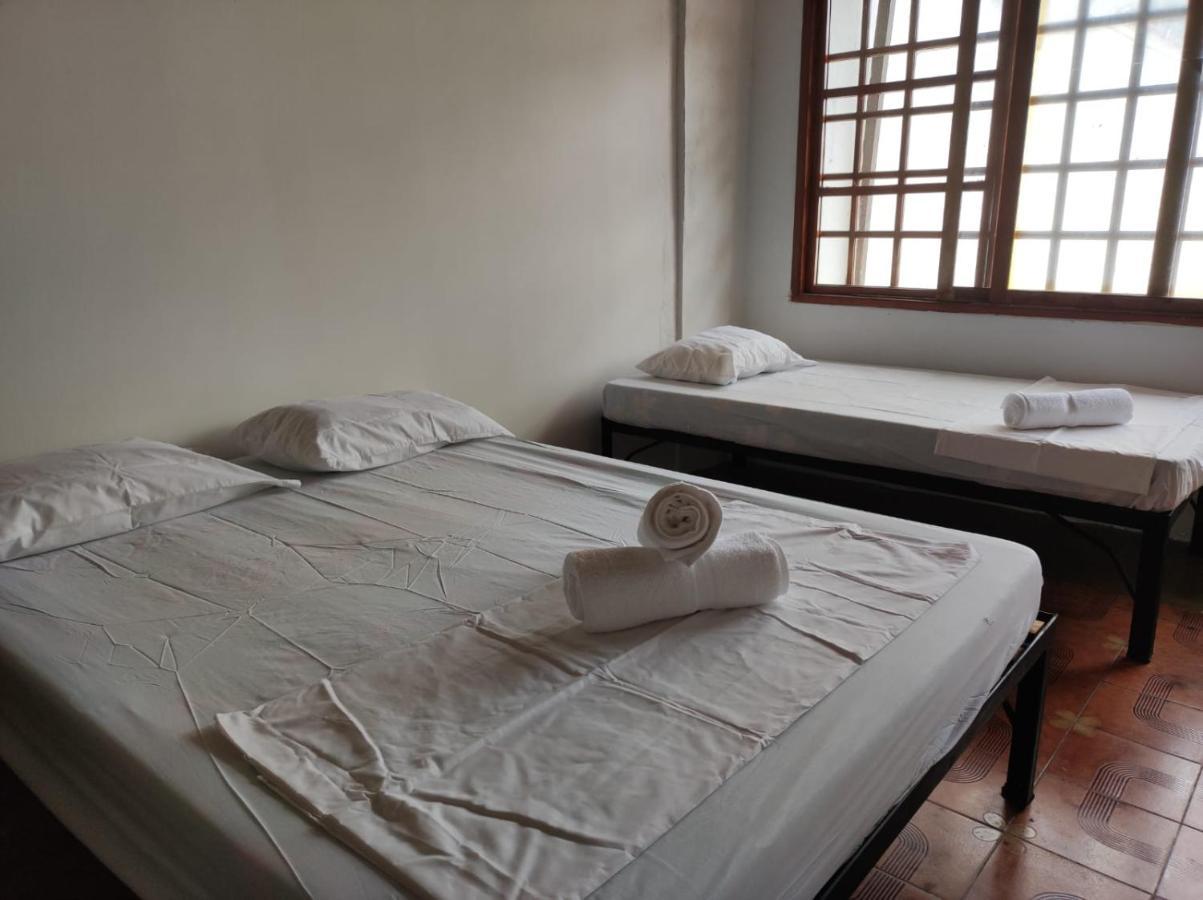 Leticias Guest House מראה חיצוני תמונה