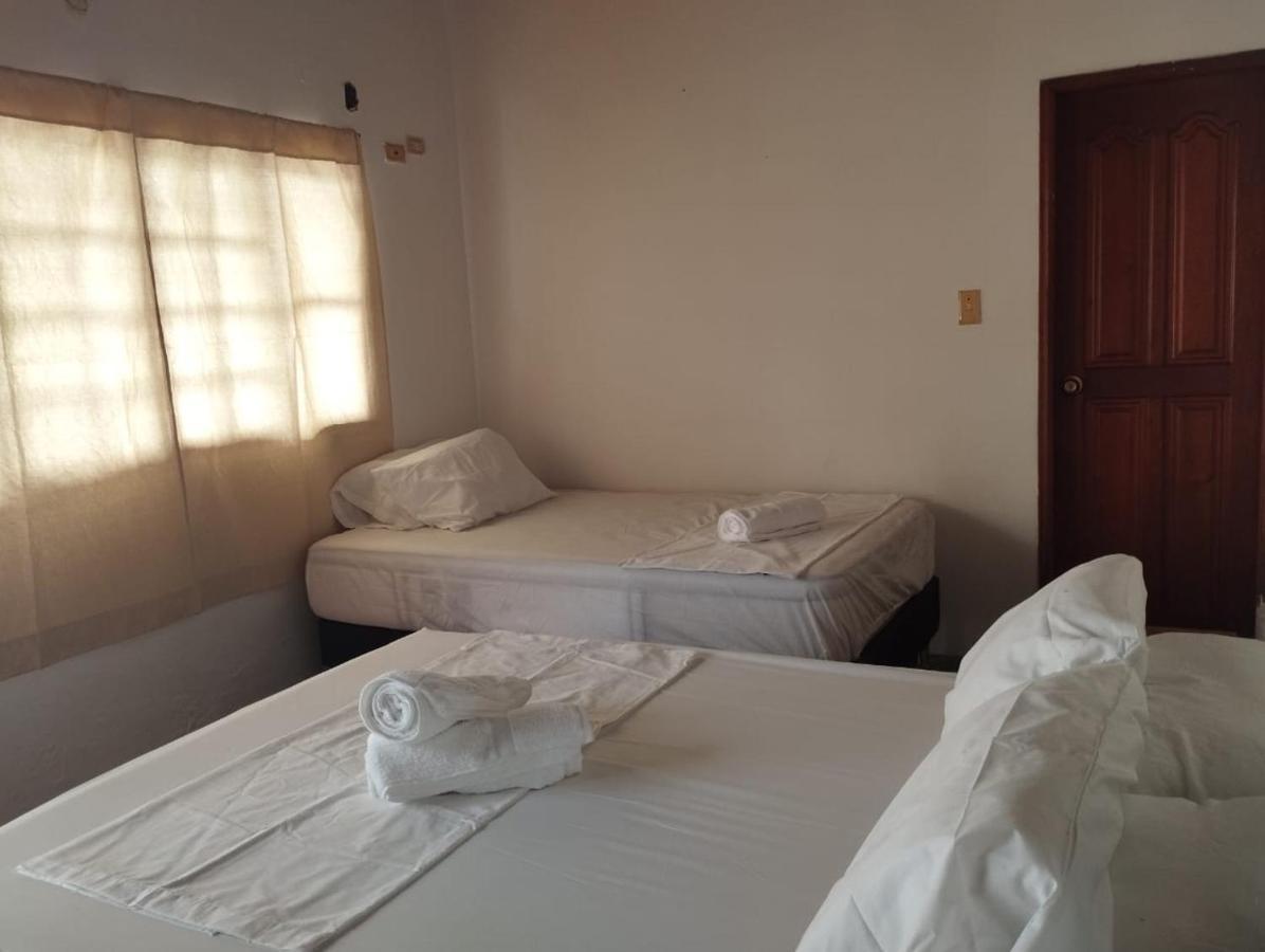 Leticias Guest House מראה חיצוני תמונה