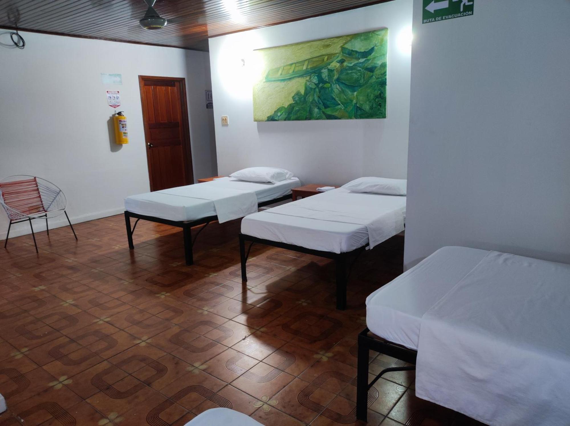 Leticias Guest House מראה חיצוני תמונה